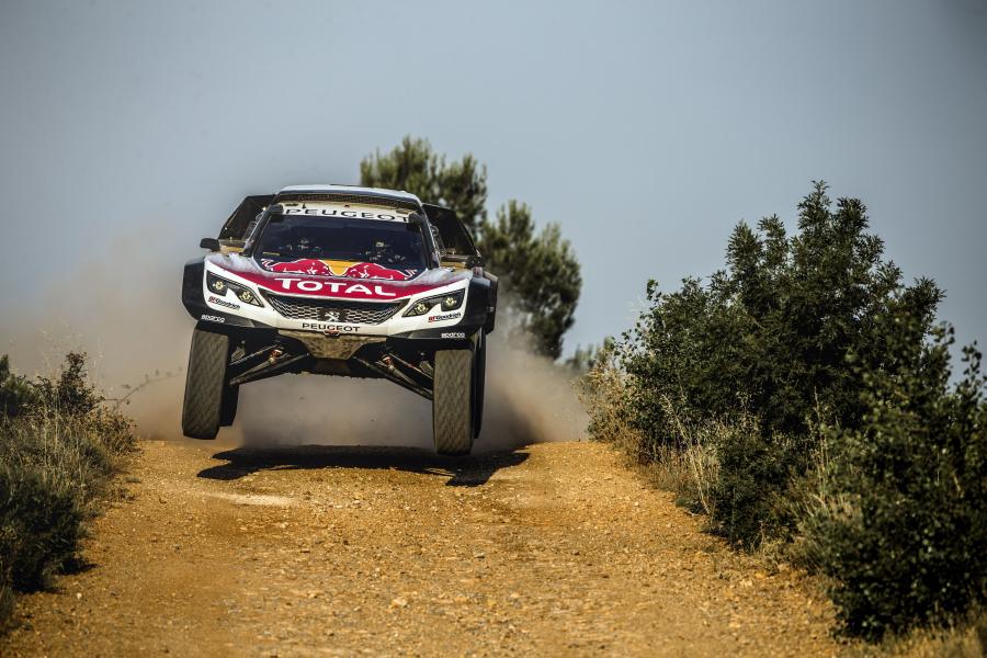  Peugeot 3008 DKR 2017 года  (фото 10 из 21)
